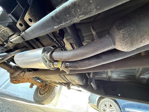 Used 2005 GMC Sierra 2500 SLE w/ Snow Plow Prep Package image 35