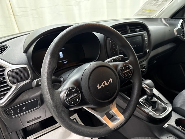 Certified 2025 Kia Soul LX w/ LX Technology Package FWD image 25