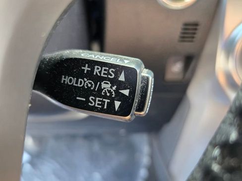 Used 2023 Toyota 4Runner Limited image 29