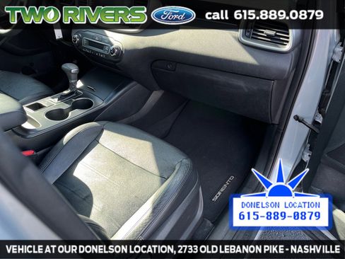 Used 2019 Kia Sorento LX image 38