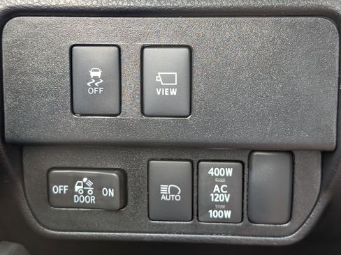 Used 2023 Toyota Tacoma TRD Sport w/ TRD Premium Sport Package AWD/4WD image 22