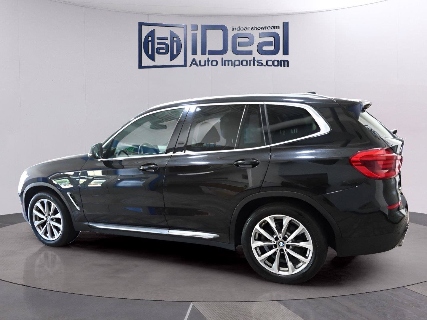 Used 2019 BMW X3 xDrive30i w/ Premium Package AWD/4WD image 3