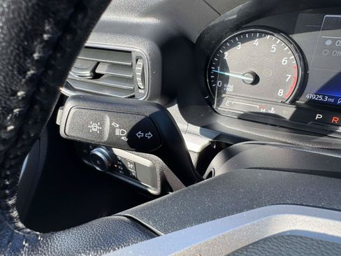 Used 2021 Ford Explorer XLT w/ Equipment Group 202A AWD/4WD image 40