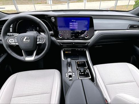 Used 2025 Lexus TX 350 Premium w/ Technology Package image 16