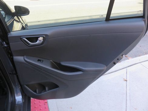 Used 2017 Hyundai Ioniq Limited w/ Ultimate Package 03 image 29