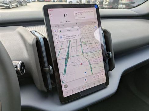 New 2026 Volvo EX30 Cross Country Ultra image 9