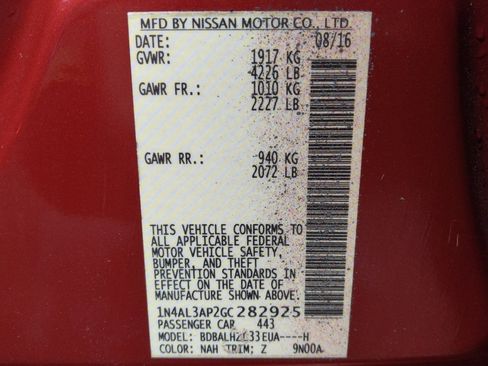 Used 2016 Nissan Altima 2.5 SR w/ Interior Lighting Package image 33