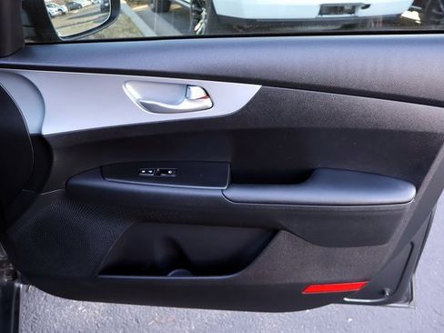 Used 2024 Kia Forte LXS w/ LXS Technology Package image 15