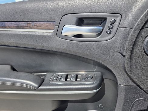 Used 2022 Chrysler 300 Touring L w/ Popular Equipment Group image 23