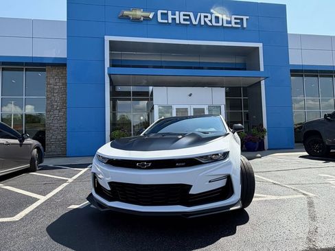 Used 2022 Chevrolet Camaro SS RWD image 21