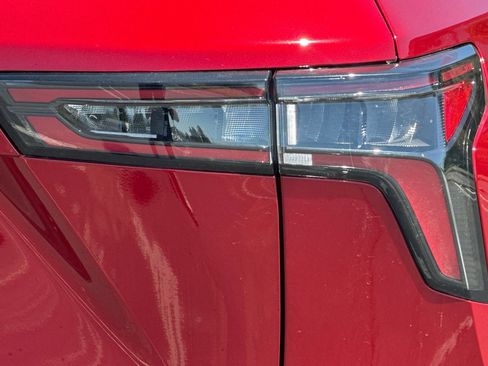 Used 2026 Chevrolet Equinox RS w/ LPO, Floor Liner Package FWD image 48