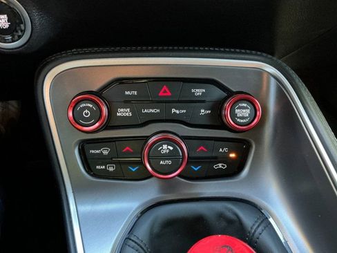 Used 2019 Dodge Challenger R/T Scat Pack w/ Shaker Package image 34