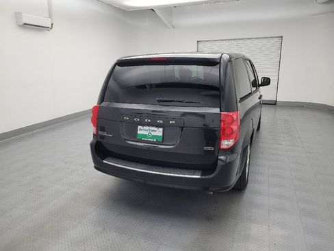 Used 2014 Dodge Grand Caravan SE w/ Quick Order Package 29E SE FWD image 7