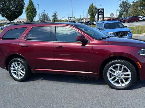 Used 2021 Dodge Durango GT image 3
