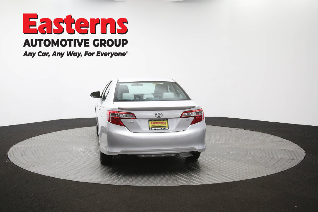Used 2014 Toyota Camry LE FWD image 36