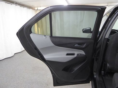 Used 2019 Chevrolet Equinox LT image 28