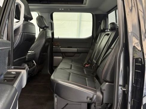 Used 2021 Ford F150 Lariat w/ Equipment Group 502A High AWD/4WD image 19