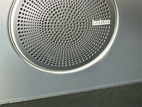 Used 2023 Genesis G70 2.0T w/ Sport Prestige Package image 19