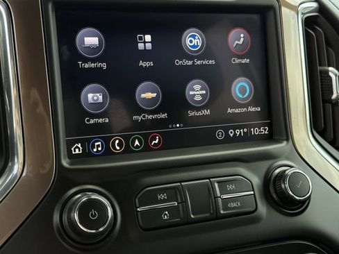 Used 2020 Chevrolet Silverado 1500 High Country w/ Technology Package AWD/4WD image 15