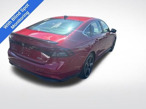 Used 2025 Honda Accord Sport image 2