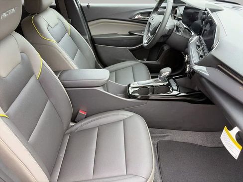 New 2026 Chevrolet Trax ACTIV w/ Driver Confidence Package FWD image 9