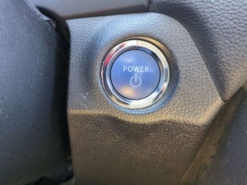Used 2022 Toyota RAV4 Limited AWD/4WD image 16