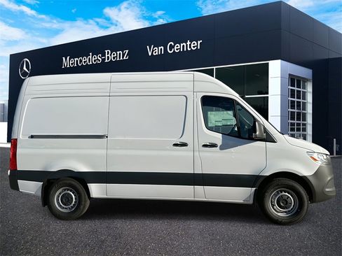 New 2025 Mercedes-Benz Sprinter 2500 image 2