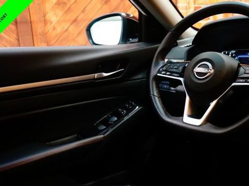 Certified 2024 Nissan Altima 2.5 SR AWD/4WD image 33