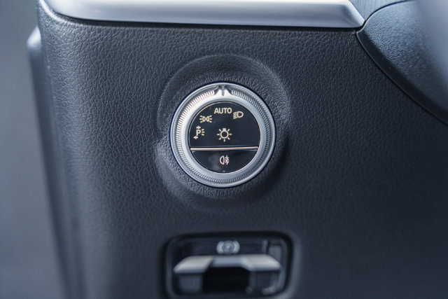 Certified 2025 Mercedes-Benz C 300 4MATIC Sedan image 40