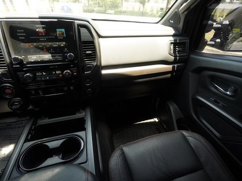 Used 2021 Nissan Titan PRO-4X w/ Pro-4x Convenience Package AWD/4WD image 28
