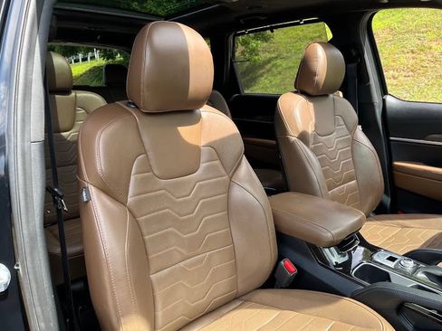 Used 2020 Kia Telluride SX w/ SX Prestige Package AWD/4WD image 37