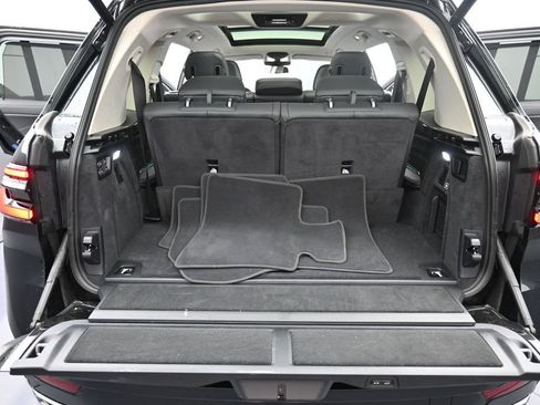 Used 2026 BMW X7 xDrive40i AWD/4WD image 17