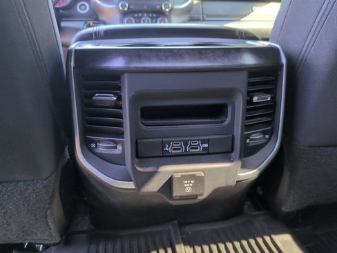 Used 2020 RAM 2500 Big Horn w/ Level 2 Equipment Group AWD/4WD image 29