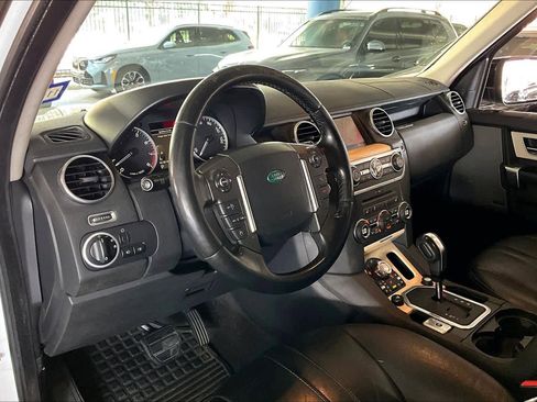 Used 2011 Land Rover LR4 HSE image 17