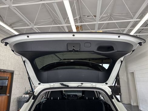 Used 2025 Kia Sportage LX image 10