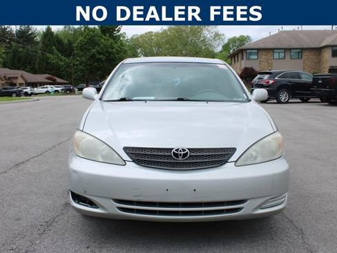 Used 2002 Toyota Camry XLE FWD image 3