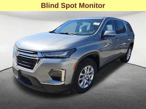 Used 2023 Chevrolet Traverse LS w/ Safety Package AWD/4WD image 4