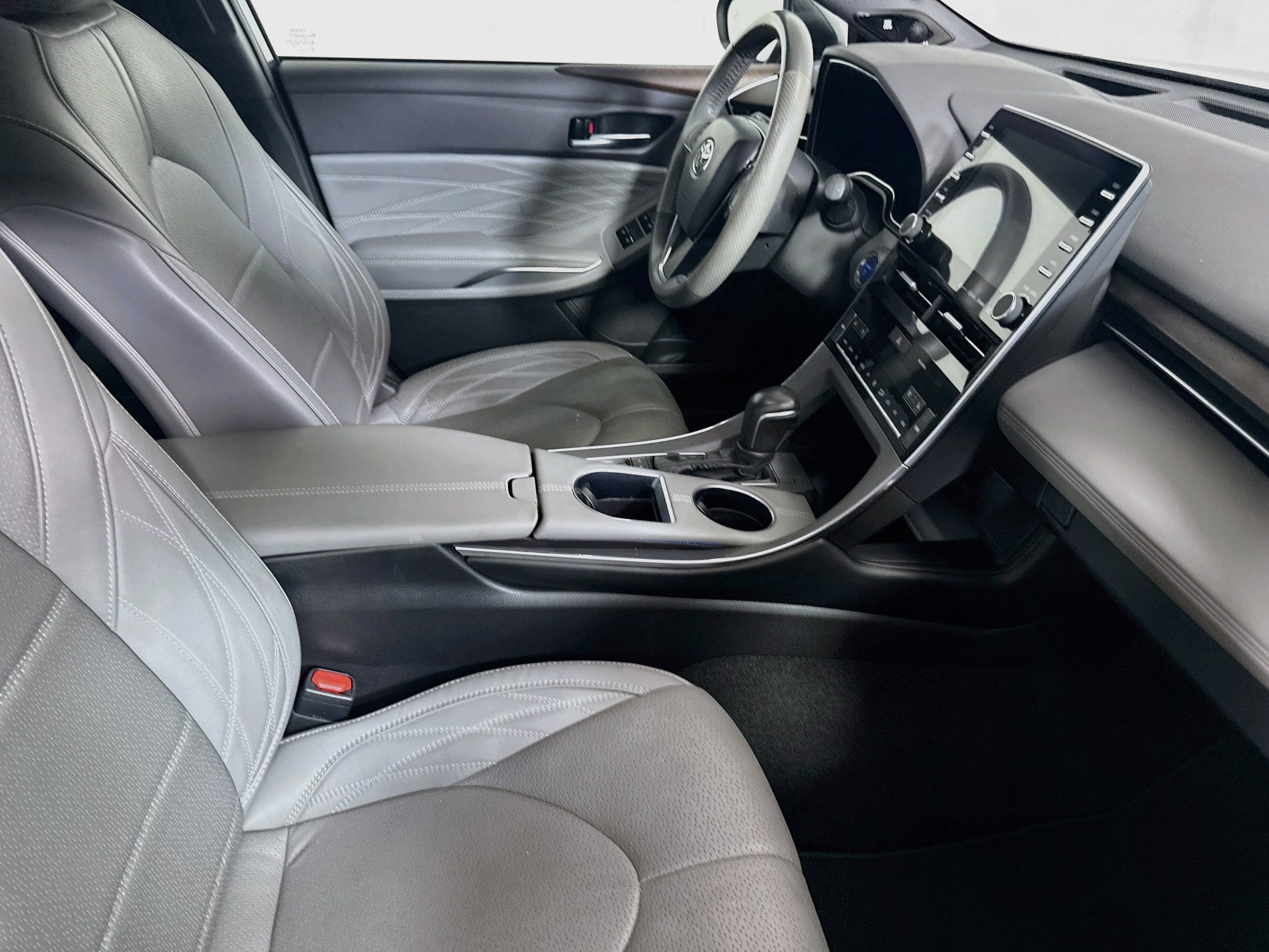 Certified 2021 Toyota Avalon Limited FWD image 28