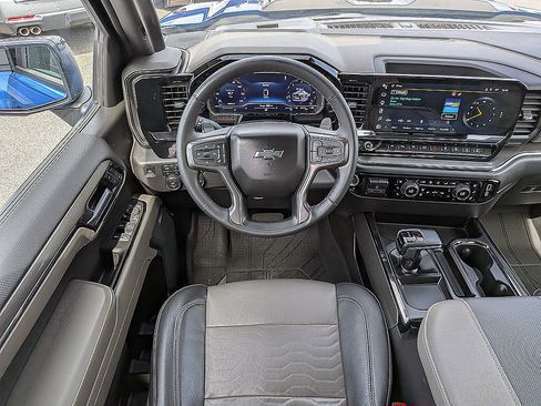 Certified 2024 Chevrolet Silverado 1500 ZR2 AWD/4WD image 42