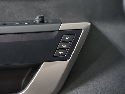 New 2026 Toyota Tundra Platinum AWD/4WD image 36