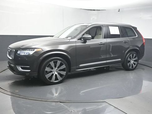 Used 2023 Volvo XC90 B6 Ultimate w/ Protection Package Premier AWD/4WD image 4