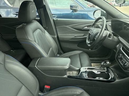 Used 2024 Buick Envista Sport Touring w/ Convenience I Package FWD image 7