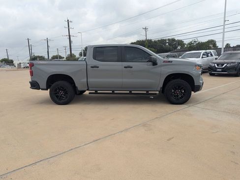 Used 2024 Chevrolet Silverado 1500 Custom Trail Boss AWD/4WD image 3