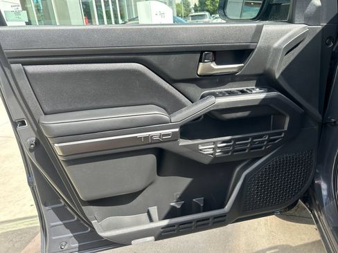Certified 2025 Toyota Tacoma TRD Off-Road w/ TRD Off Road Premium Package AWD/4WD image 11