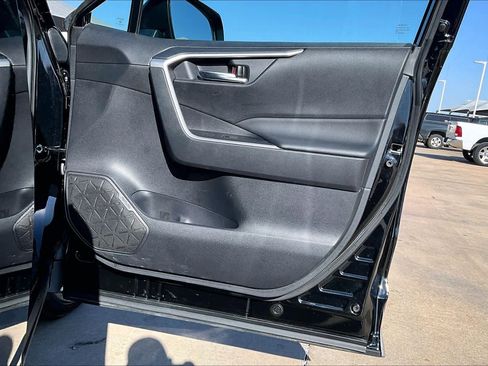 Used 2024 Toyota RAV4 XLE image 25