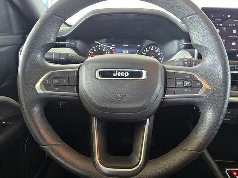 Used 2024 Jeep Compass Sport image 10