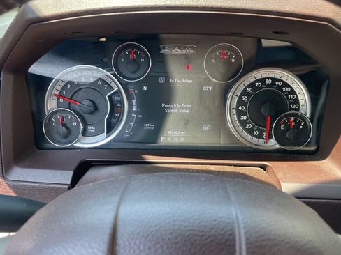 Used 2017 RAM 1500 Laramie w/ Convenience Group AWD/4WD image 7