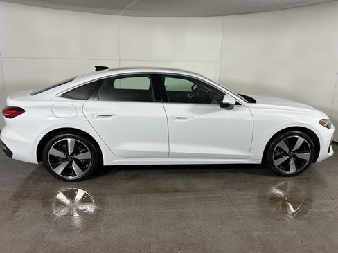 Used 2025 Audi A5 2.0T Premium Plus w/ Premium Plus image 8