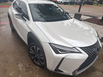 Used 2021 Lexus UX 200 w/ Accessory Package (Z1)