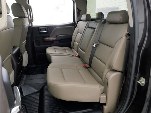 Used 2019 GMC Sierra 2500 SLT w/ Driver Alert Package AWD/4WD image 21